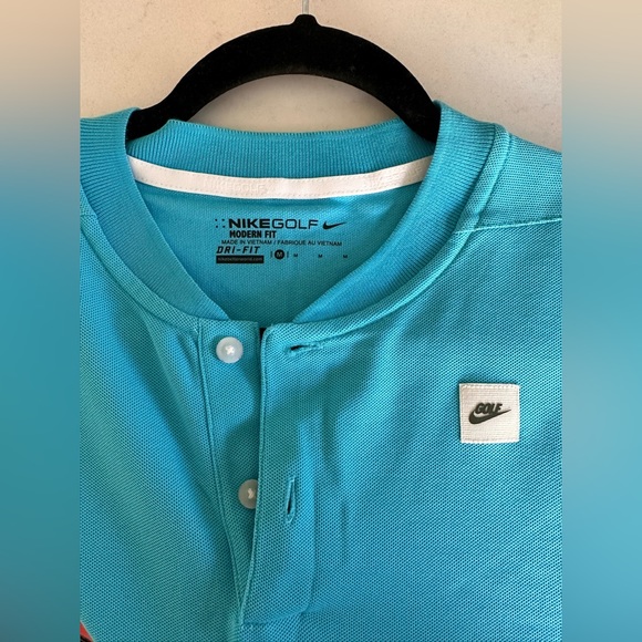 Nike Men’s Golf Shirt - Picture 3 of 3